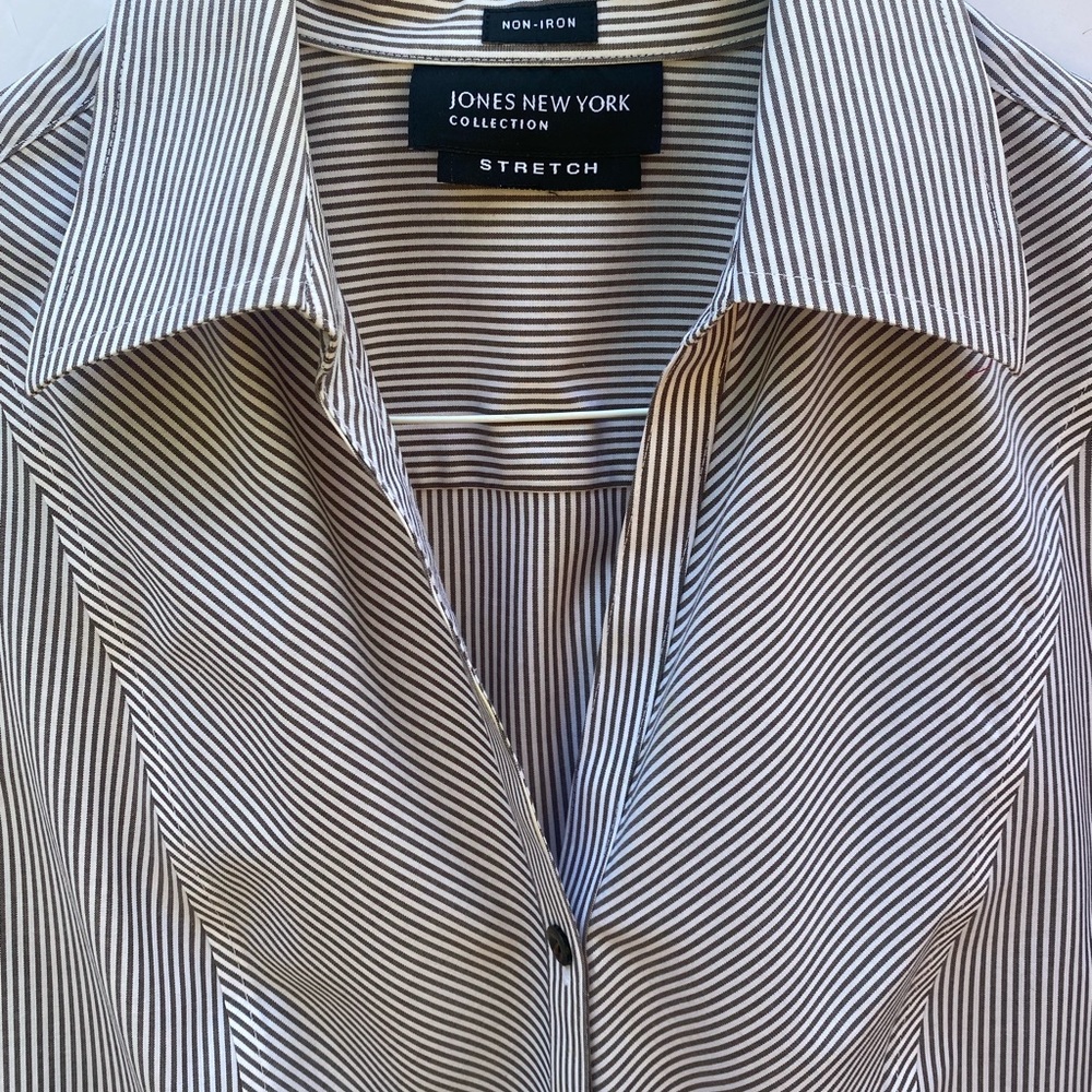 Preppy Jones New York Stripped Button-Down SHIRT no-iron Size 12 - Picture 2 of 12